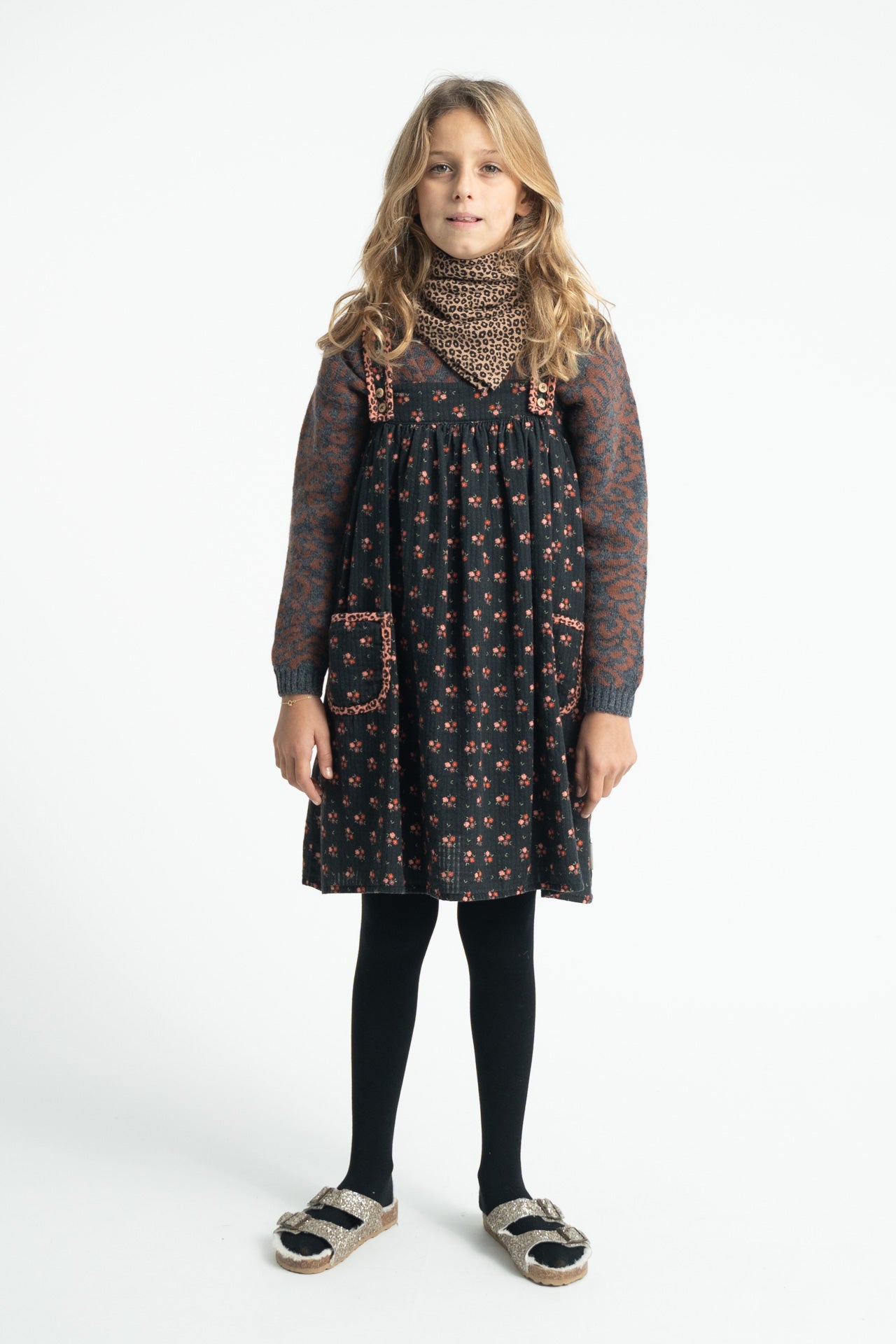 Short Dress W/ Straps - Black/Flowers