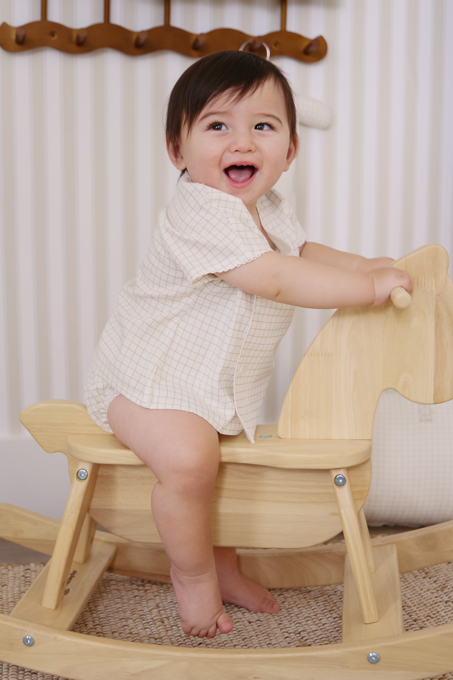 Kipp Dot Embroidered Wrap Set