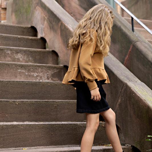Ruffle Sweatshirt - Carm/BLK