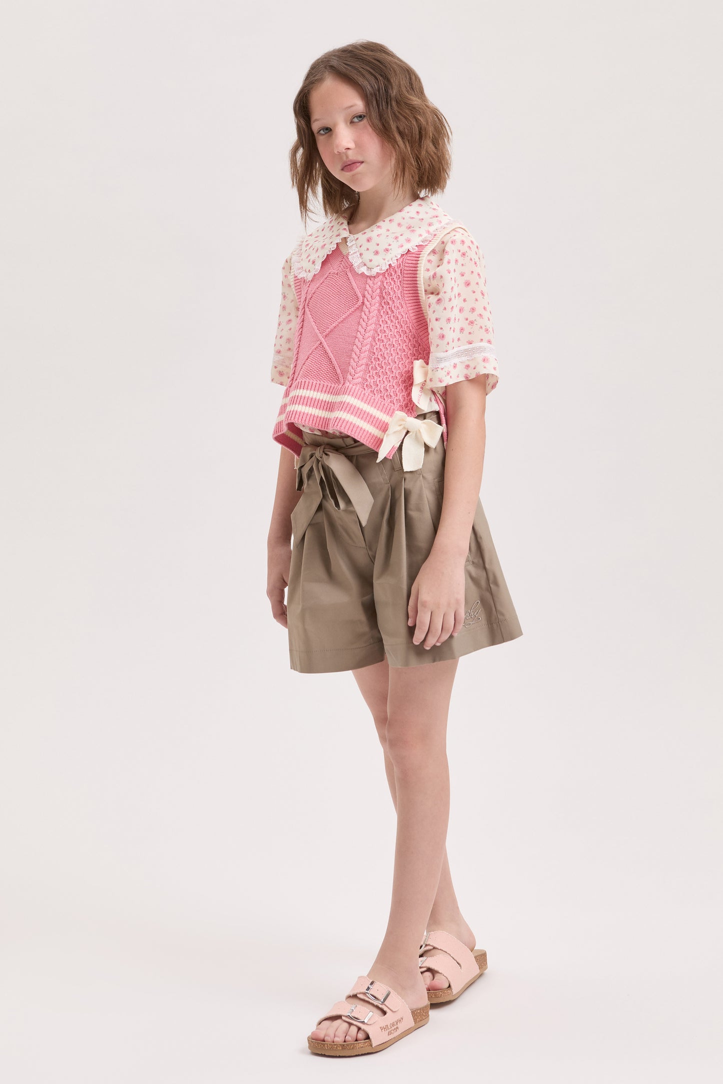 Philosophy Vest with Bow on Sides I9G306