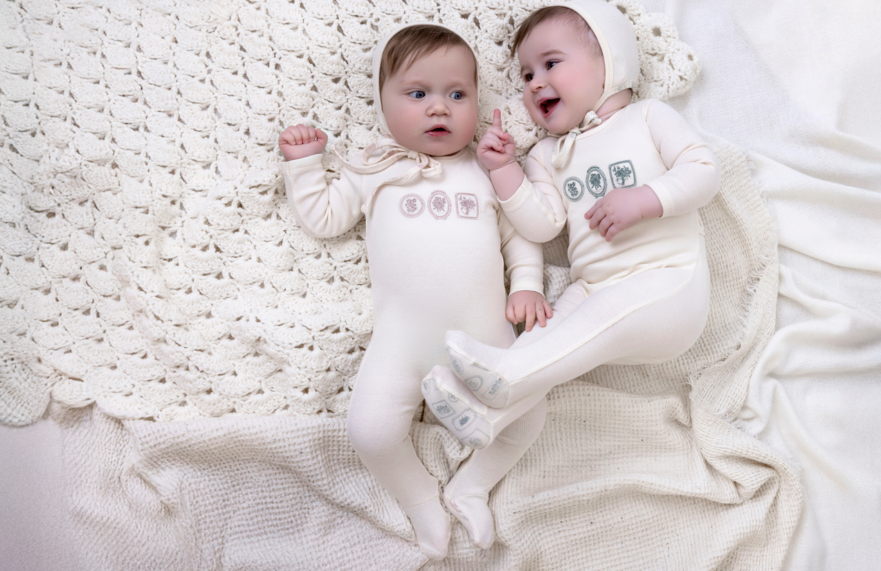 Milk Keepsake Embroidery Footie w Round Bonnet
