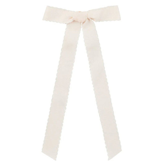 Le Enfant Scallop edge bows - Cream